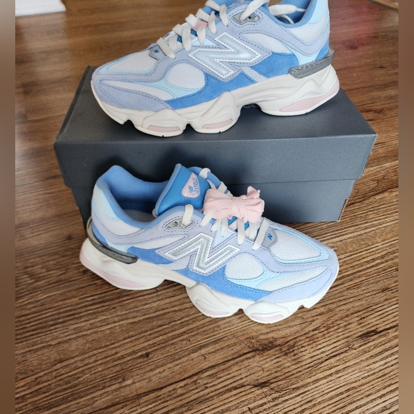 Size 7.5- New Women's Bew Balance 9060 Blue/White - Picture 8 of 16